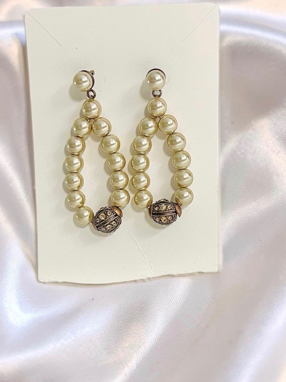 Faux Pearl Teardrop Dangle Earrings Gold Tone Rhinestone